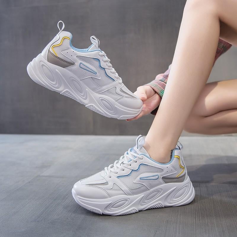 Giày Sneaker Chunky Trắng: Nâng Tầm Phong Cách, Êm Ái Tối Đa